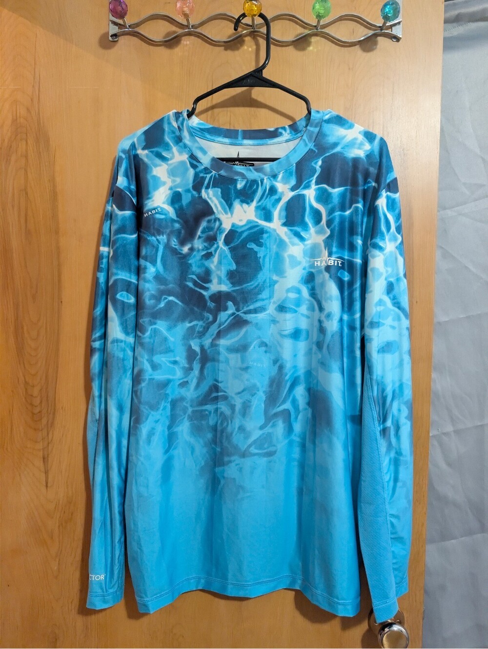 Habit Solar Factor Long Sleeve Shirt Size L Blue Water Pattern